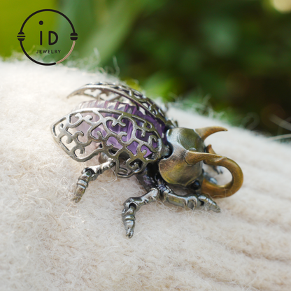 Gothic Amethyst Pendant with Movable Wings and Legs, Insect Jewelry in 925 Silver, Vintage Totem Necklace Gift for Her