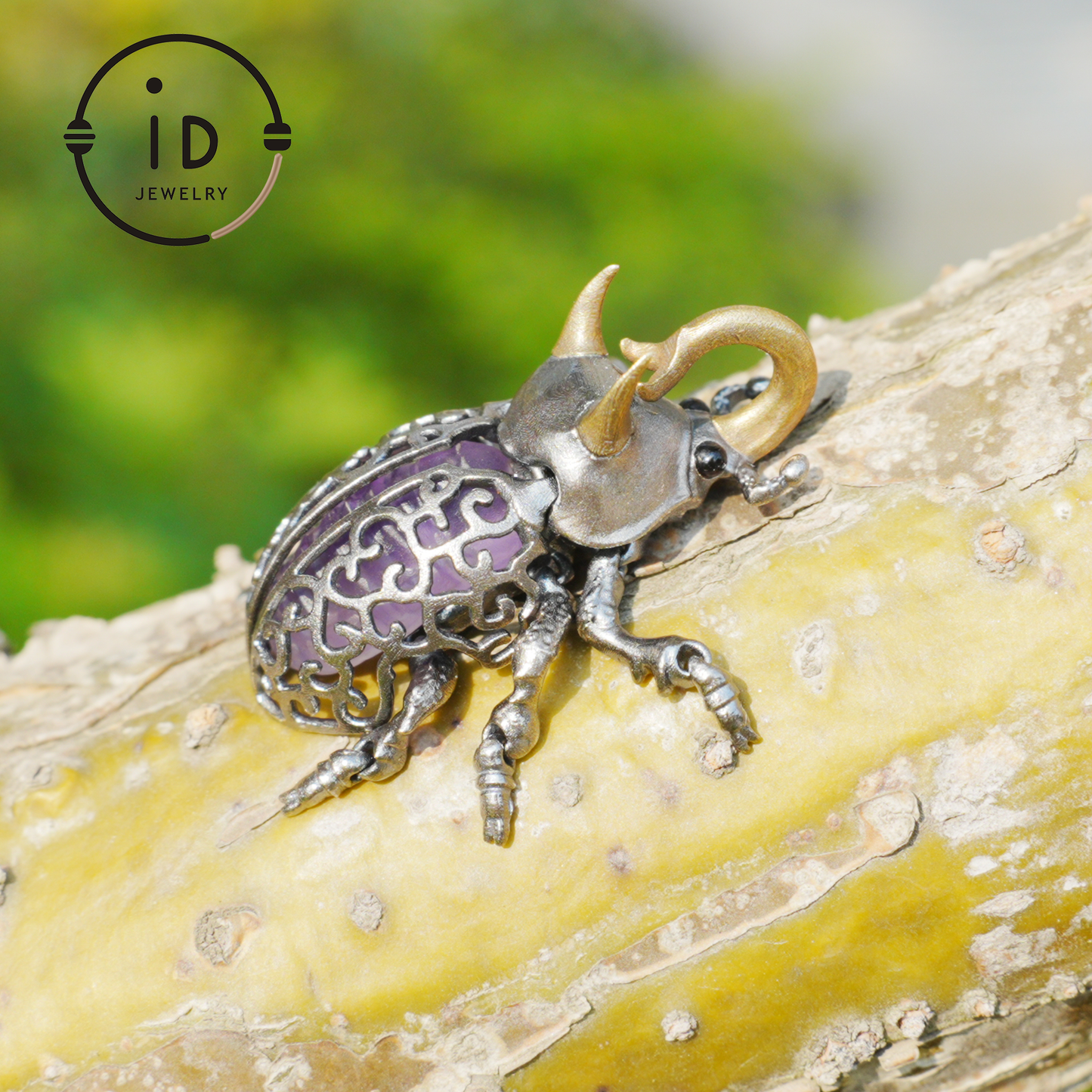 Gothic Amethyst Pendant with Movable Wings and Legs, Insect Jewelry in 925 Silver, Vintage Totem Necklace Gift for Her