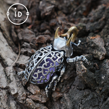 Gothic Amethyst Pendant with Movable Wings and Legs, Insect Jewelry in 925 Silver, Vintage Totem Necklace Gift for Her