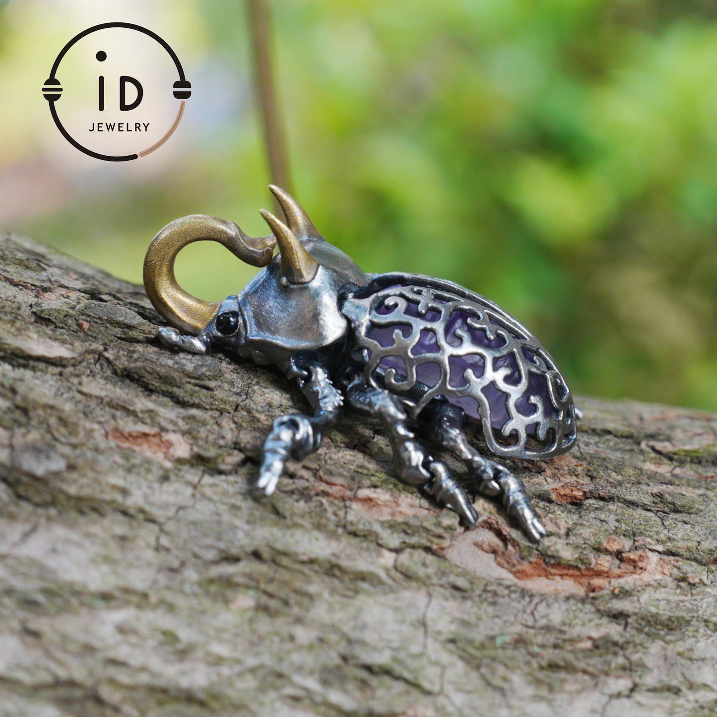 Gothic Amethyst Pendant with Movable Wings and Legs, Insect Jewelry in 925 Silver, Vintage Totem Necklace Gift for Her