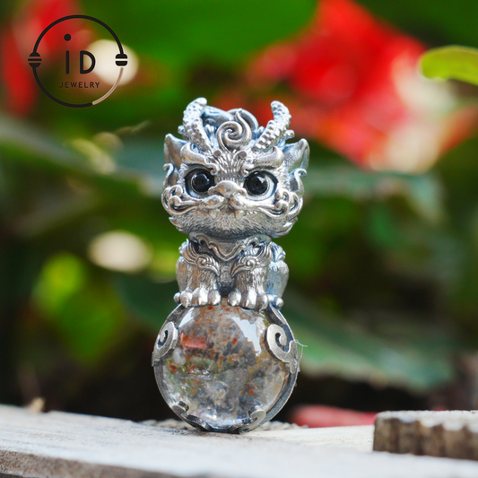 Totem Pendant with Phantom Quartz and Black Agate in 925 Silver, Handmade Fantasy Animal Jewelry in Gothic Vintage Style, Gift for Her