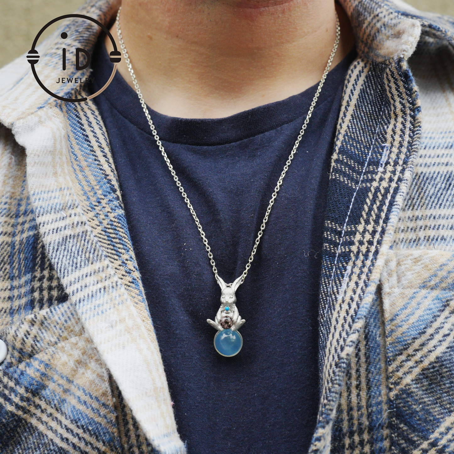 Mondhasen-Anhänger mit rotem Achat und Geisterstein | Frühlingstotem-Talisman-Schmuck | Handgemachte Fantasy-Waldhasen-Halskette