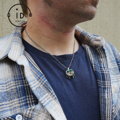 Crab Pendant in 925 Sterling Silver with Rock Crystal and Green Chalcedony, Oxidized Vintage Finish, Fairy Jewelry, Gift for Her