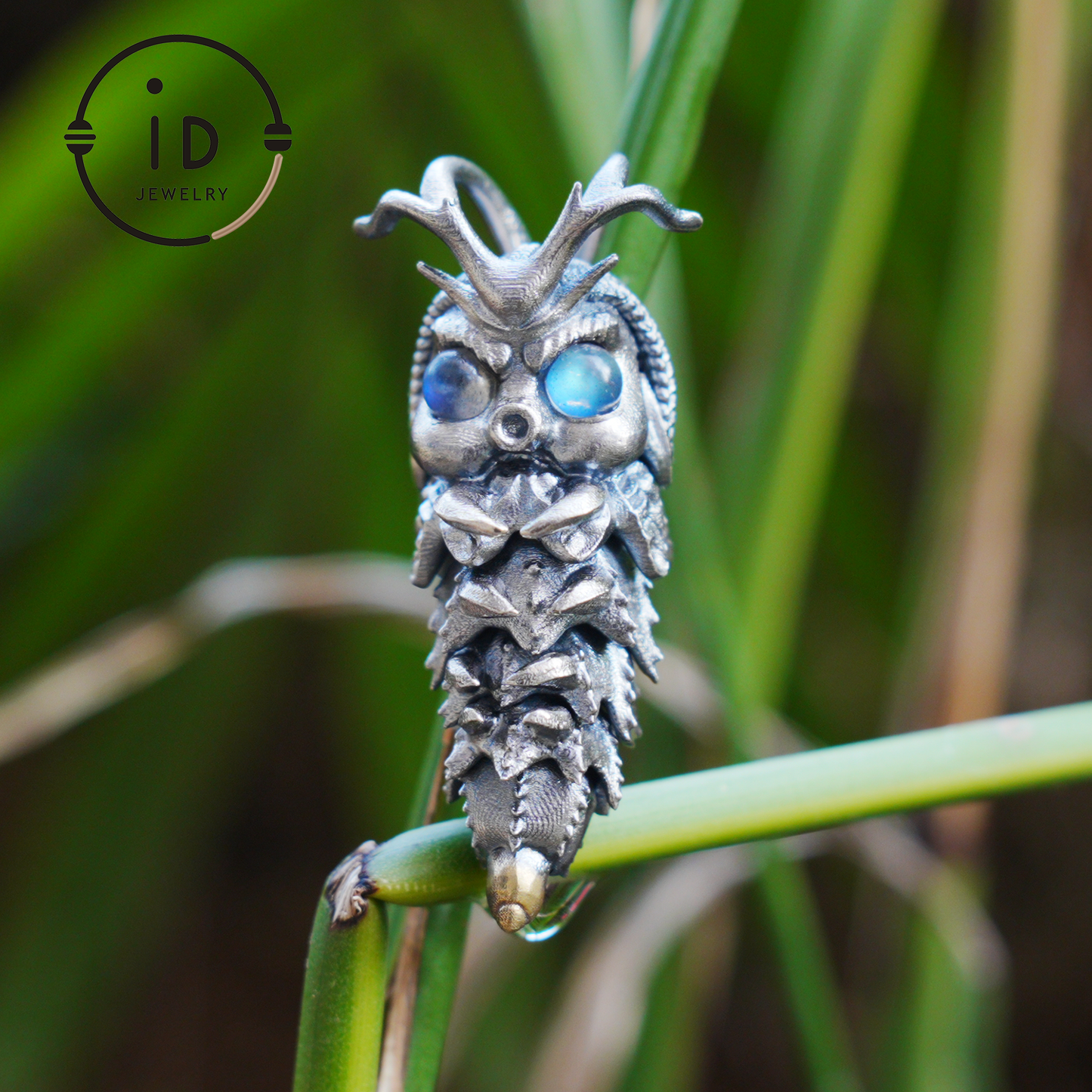 Labradorite Pendant in Silver Insect Form, Handmade Talisman with Movable Body, Gothic Jewelry Gift for Men