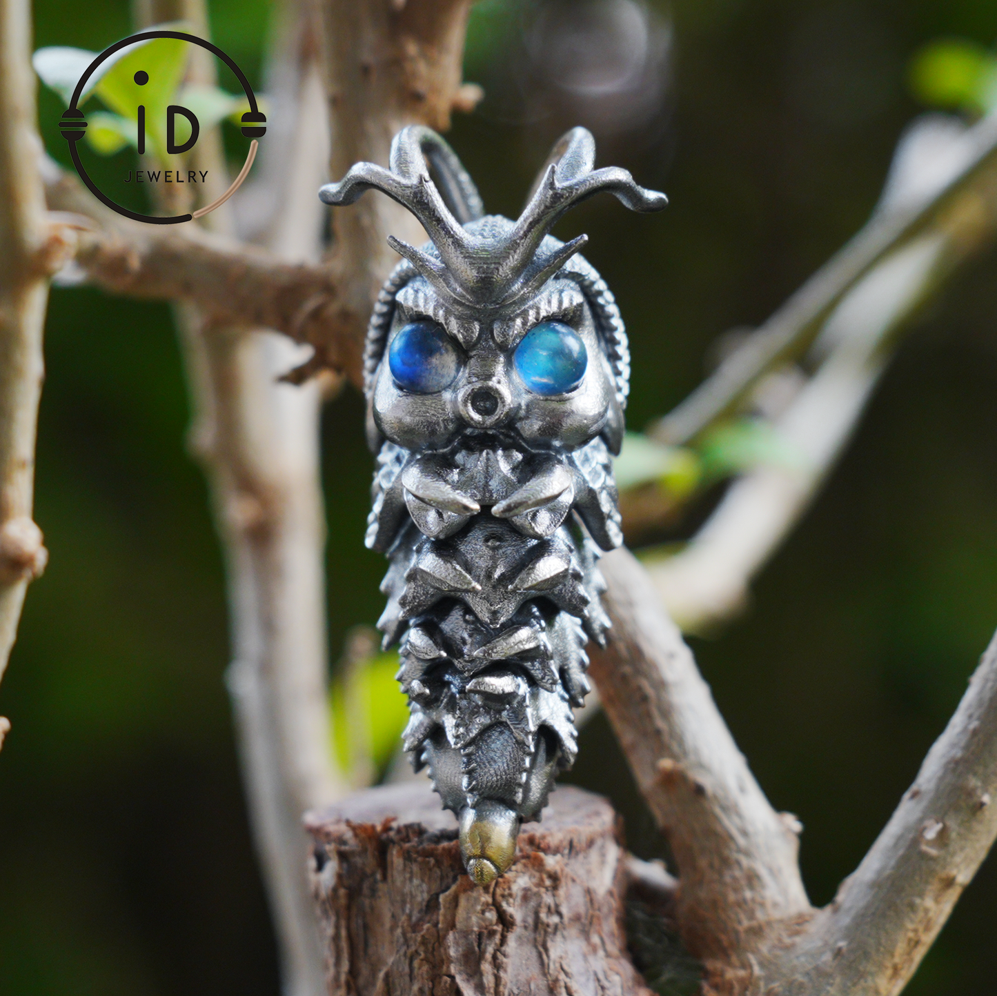 Labradorite Pendant in Silver Insect Form, Handmade Talisman with Movable Body, Gothic Jewelry Gift for Men