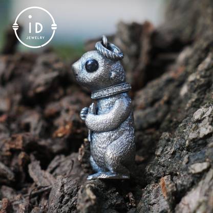 Gothic animal pendant with labradorite and zirconia in 925 silver, handmade vintage necklace in fairytale style, gift for her