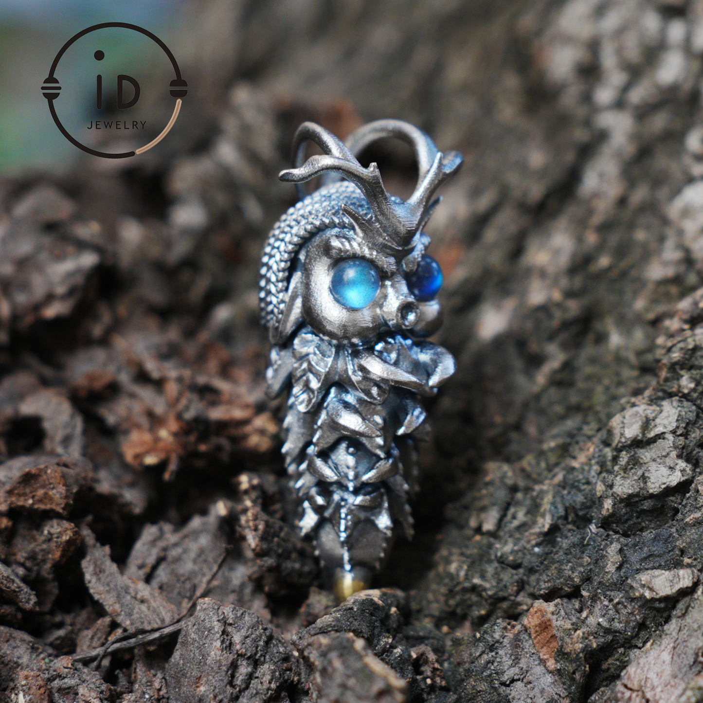 Labradorite Pendant in Silver Insect Form, Handmade Talisman with Movable Body, Gothic Jewelry Gift for Men