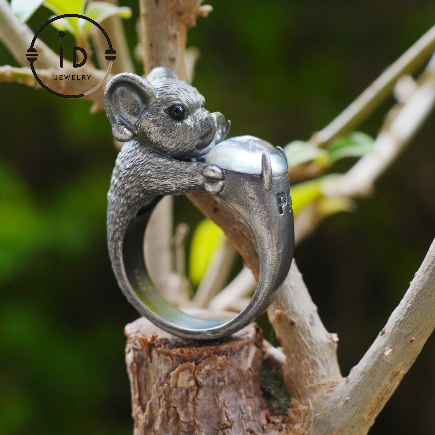 925 Sterling Silver Wild Boar Ring with Rock Crystal and Onyx, handmade animal ring in Gothic vintage style, gift idea for women and men.