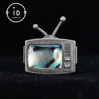 Abalone Shell Pendant Necklace in 925 Sterling Silver, Vintage TV Design, Oxidized Talisman Jewelry for Everyday Retro Gift for Her or Him