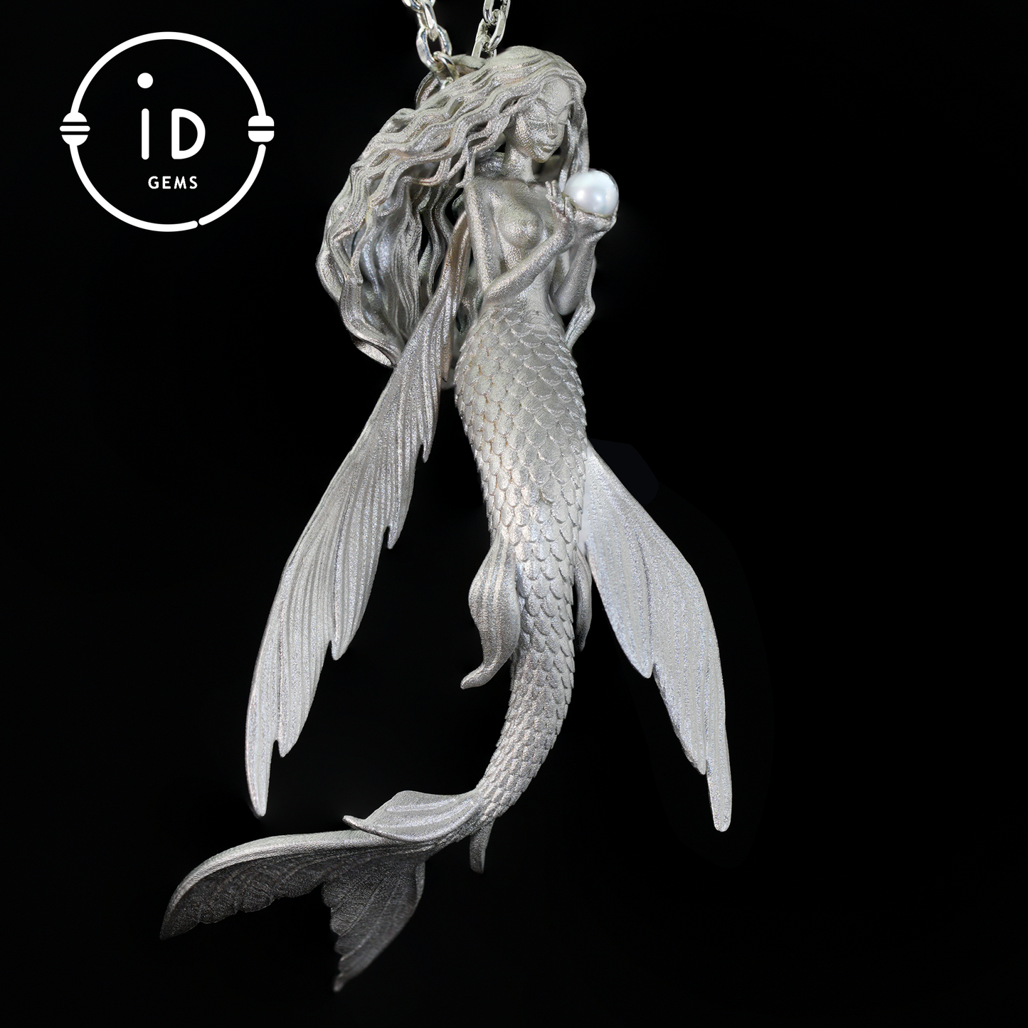 Perlenanhänger „Fliegendes Fischmädchen“ | Fantasy-Ozeanamulett als Geschenk | Symbol für Freiheit und Anmut | Handgefertigter Silberschmuck 