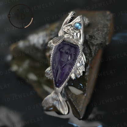 Mystischer Fischanhänger mit Amethyst &amp; Labradorit – Künstlerischer Talismanschmuck, handgefertigtes Fantasy-Halskettengeschenk 