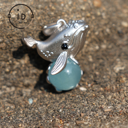 Ocean Guardian Whale Pendant - S925 Silver with Aquamarine Cat's Eye - Handcrafted Ocean-Inspired Jewelry