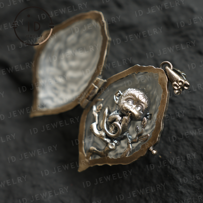 Mystischer Affenanhänger mit weißer Kristallmuschel, handgefertigtes Fantasy-Amulett, Medaillon-Halskette im orientalischen Stil zum Verschenken und Sammeln 