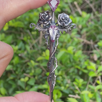 Handcrafted alexandrite pendant with rose and dagger details in oxidized silver – a symbolic talisman in gothic and witchcore style