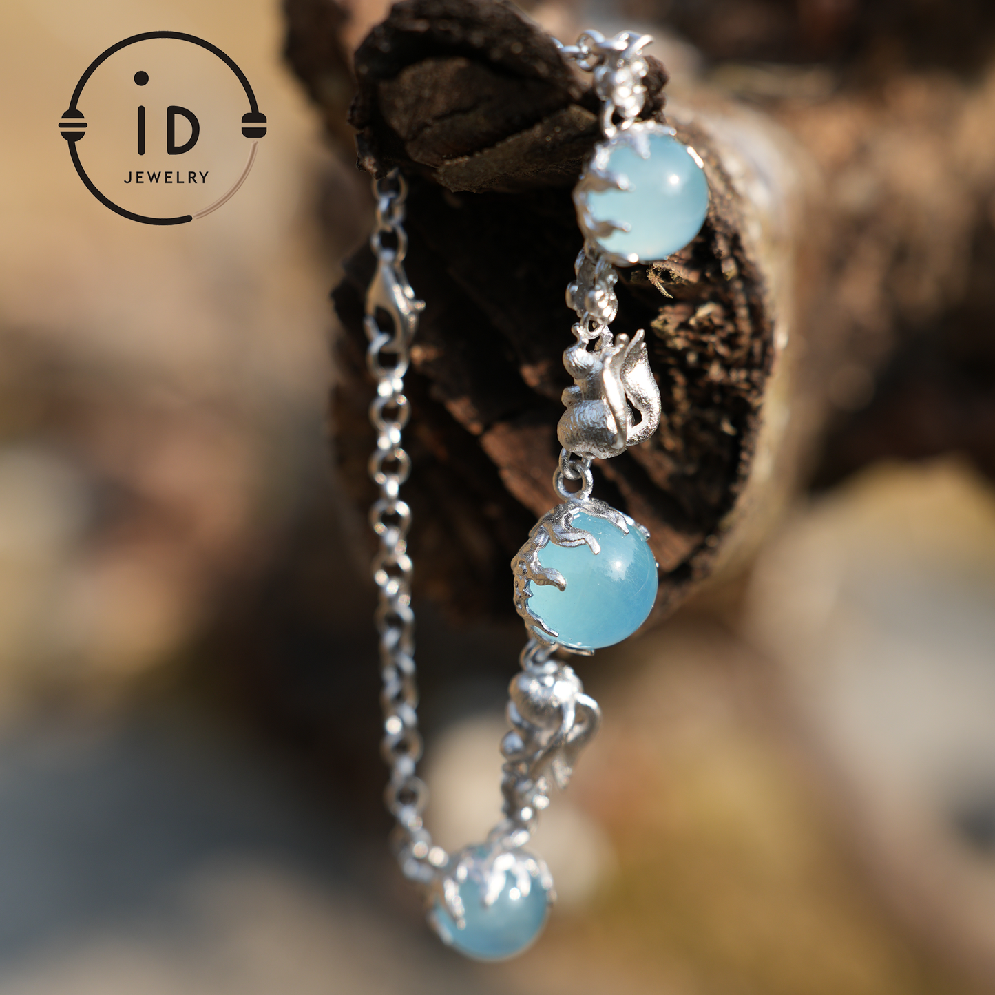 Kaninchen-Armband aus 925er Sterlingsilber mit Aquamarin – handgefertigter, eleganter Schmuck, perfektes Geschenk für besondere Anlässe